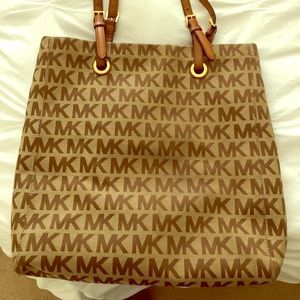 Michael Kors purse